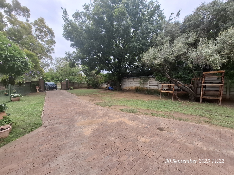5 Bedroom Property for Sale in Aviary Hill KwaZulu-Natal