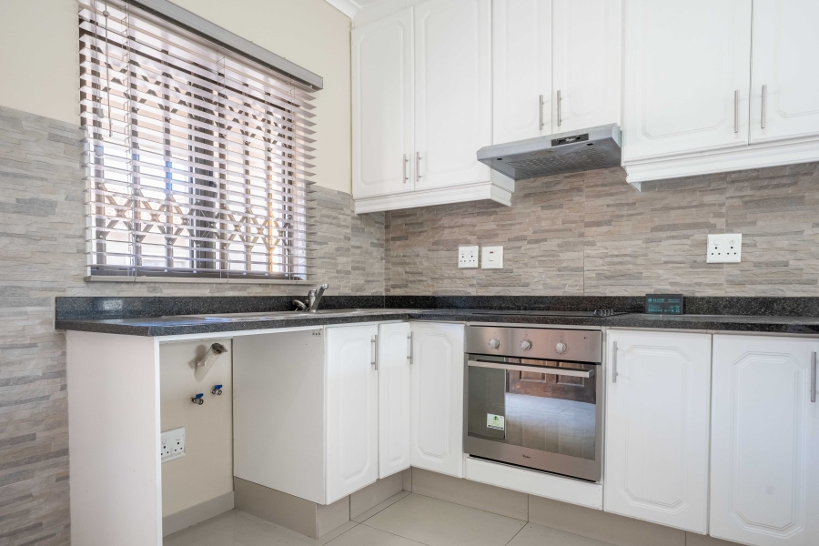 2 Bedroom Property for Sale in Amanzimtoti KwaZulu-Natal