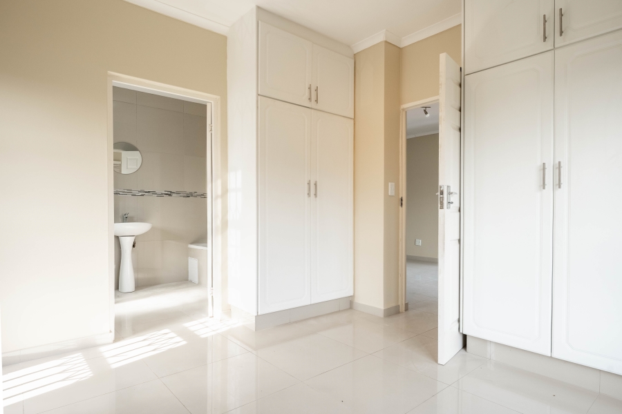 2 Bedroom Property for Sale in Amanzimtoti KwaZulu-Natal