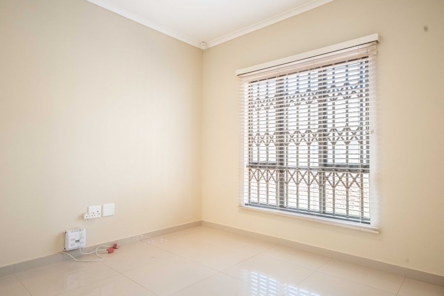 2 Bedroom Property for Sale in Amanzimtoti KwaZulu-Natal