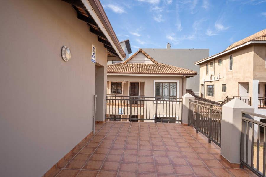 2 Bedroom Property for Sale in Amanzimtoti KwaZulu-Natal