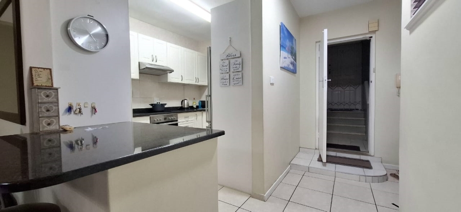 To Let 2 Bedroom Property for Rent in Glenwood KwaZulu-Natal