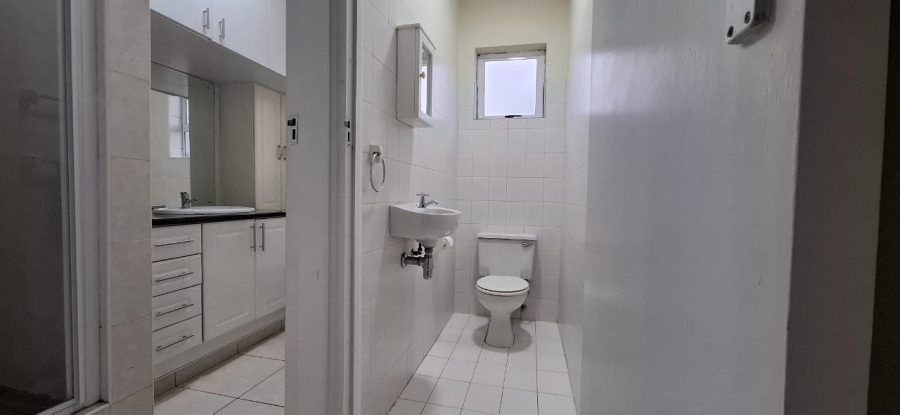 To Let 2 Bedroom Property for Rent in Glenwood KwaZulu-Natal