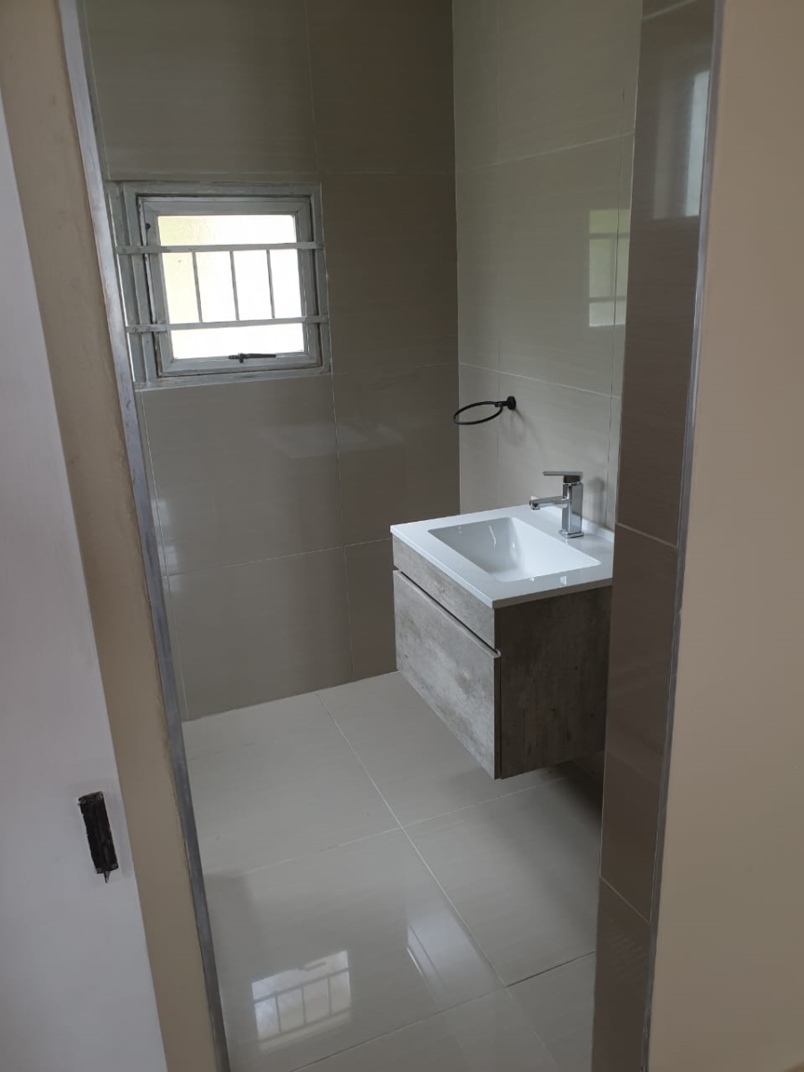 6 Bedroom Property for Sale in Moseley Park KwaZulu-Natal