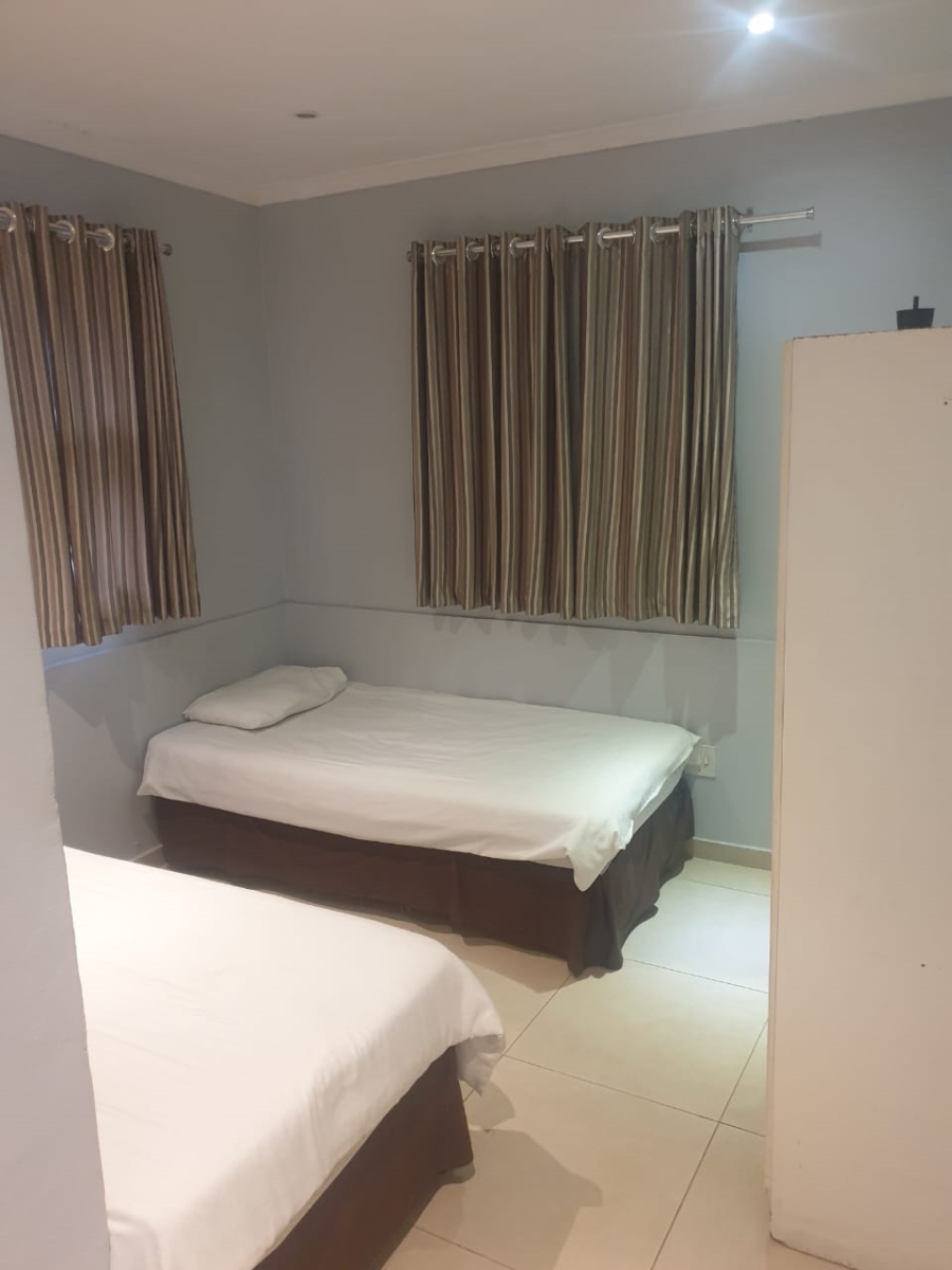 6 Bedroom Property for Sale in Moseley Park KwaZulu-Natal