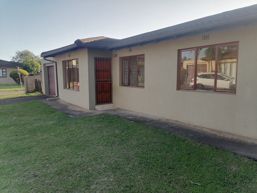 To Let 3 Bedroom Property for Rent in ZSM Industrial KwaZulu-Natal