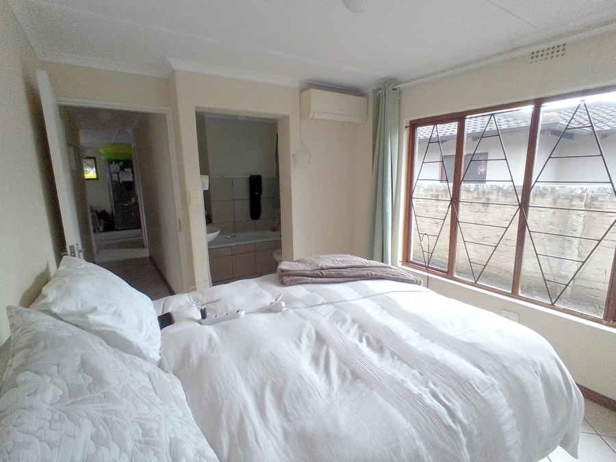 To Let 3 Bedroom Property for Rent in ZSM Industrial KwaZulu-Natal