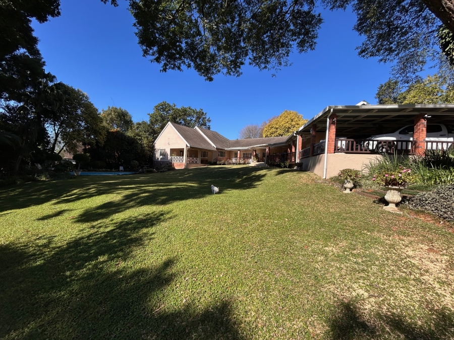 5 Bedroom Property for Sale in Athlone KwaZulu-Natal