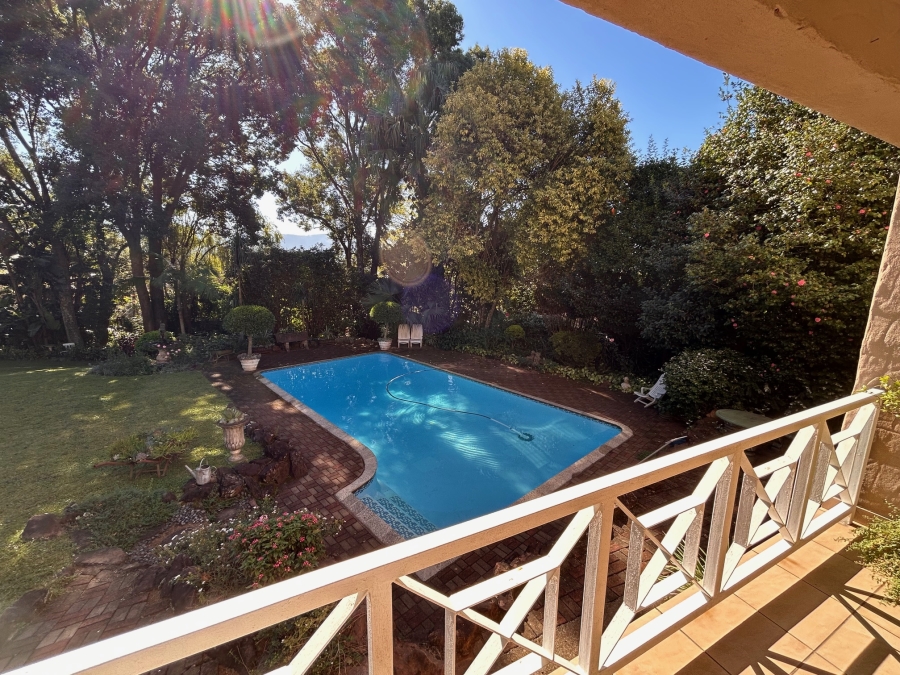 5 Bedroom Property for Sale in Athlone KwaZulu-Natal
