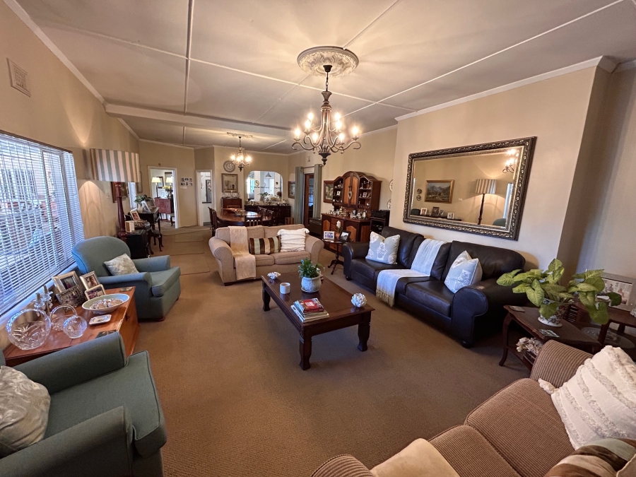 5 Bedroom Property for Sale in Athlone KwaZulu-Natal