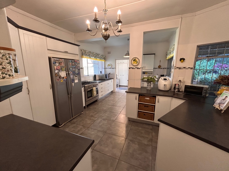 5 Bedroom Property for Sale in Athlone KwaZulu-Natal