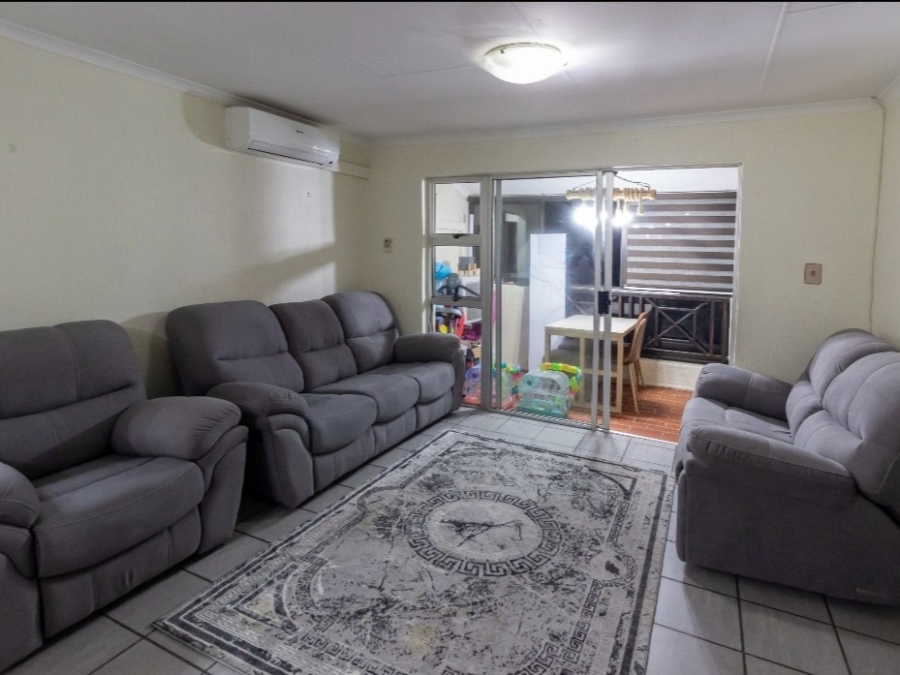 To Let 2 Bedroom Property for Rent in Ocean View KwaZulu-Natal