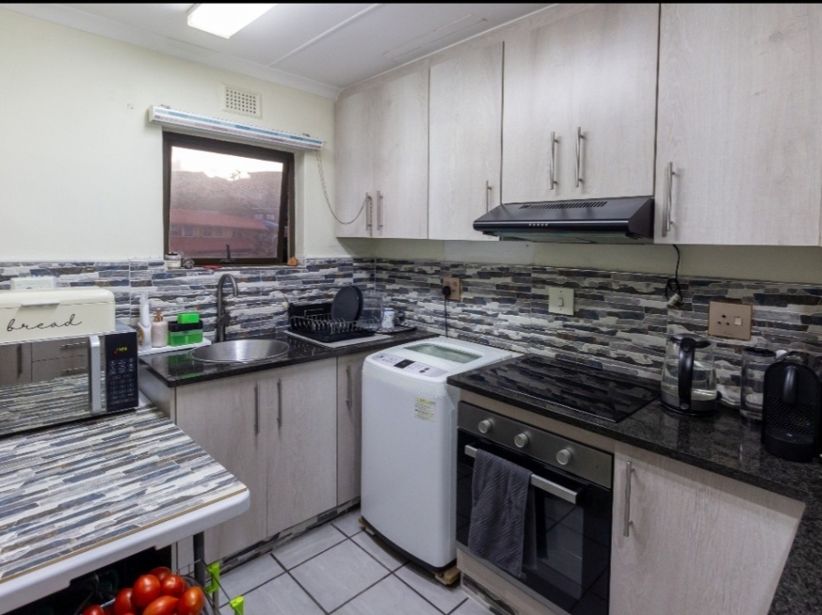 To Let 2 Bedroom Property for Rent in Ocean View KwaZulu-Natal