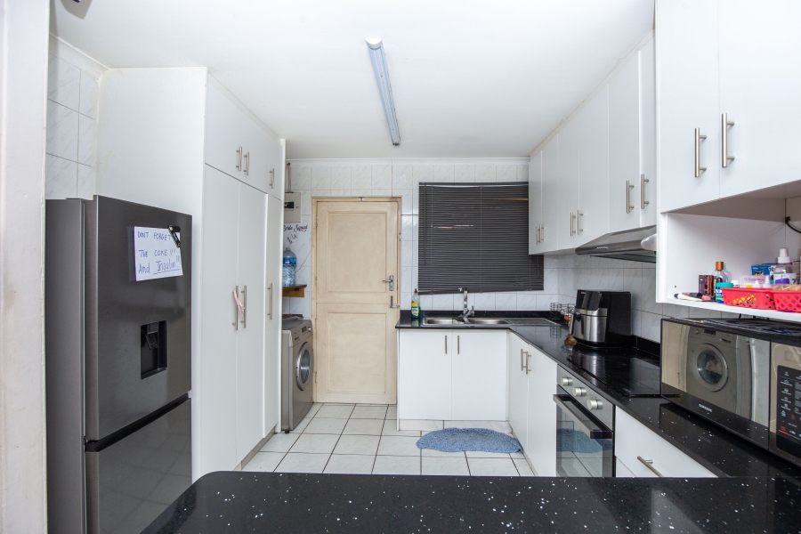 2 Bedroom Property for Sale in Sherwood KwaZulu-Natal