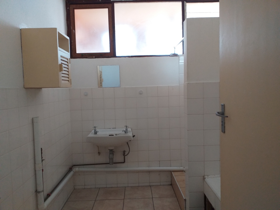 2 Bedroom Property for Sale in Amanzimtoti KwaZulu-Natal