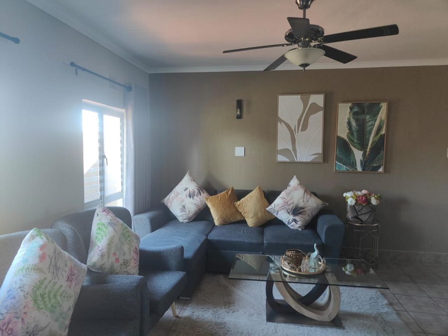 2 Bedroom Property for Sale in Ballitoville KwaZulu-Natal