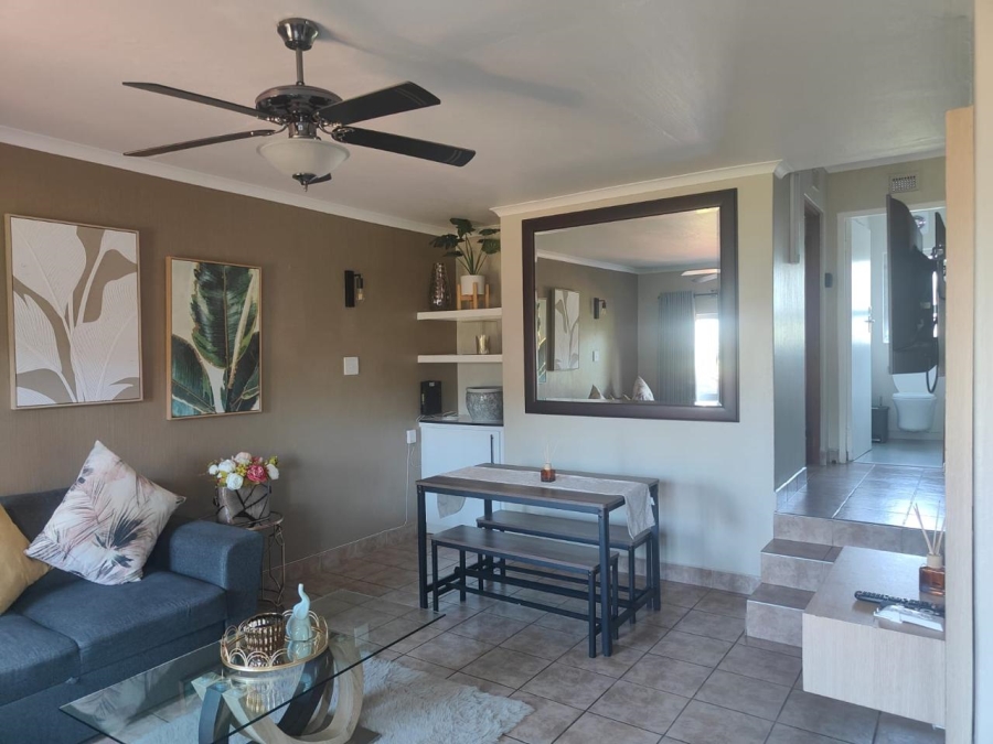 2 Bedroom Property for Sale in Ballitoville KwaZulu-Natal