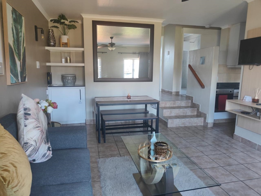 2 Bedroom Property for Sale in Ballitoville KwaZulu-Natal