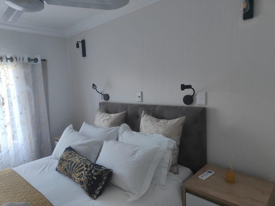 2 Bedroom Property for Sale in Ballitoville KwaZulu-Natal