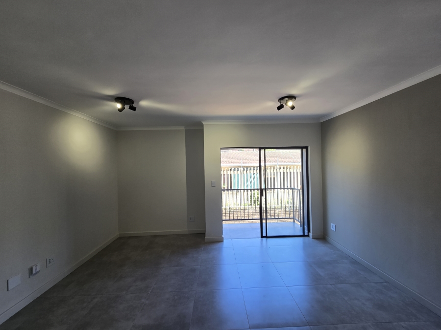 1 Bedroom Property for Sale in Westbrook KwaZulu-Natal
