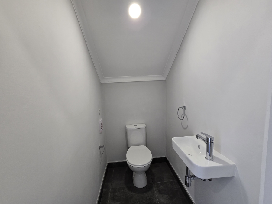 To Let 3 Bedroom Property for Rent in Westbrook KwaZulu-Natal