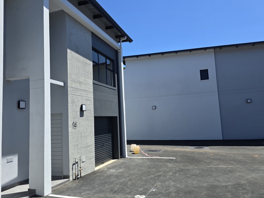 To Let 3 Bedroom Property for Rent in Westbrook KwaZulu-Natal