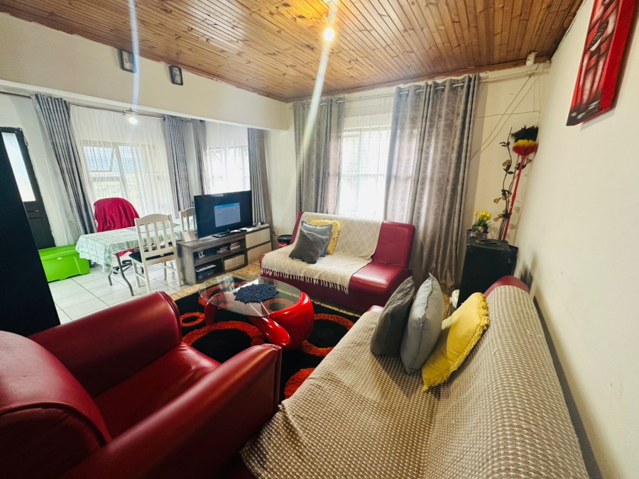 3 Bedroom Property for Sale in Glenwood KwaZulu-Natal