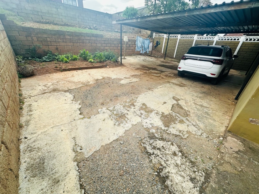 3 Bedroom Property for Sale in Glenwood KwaZulu-Natal