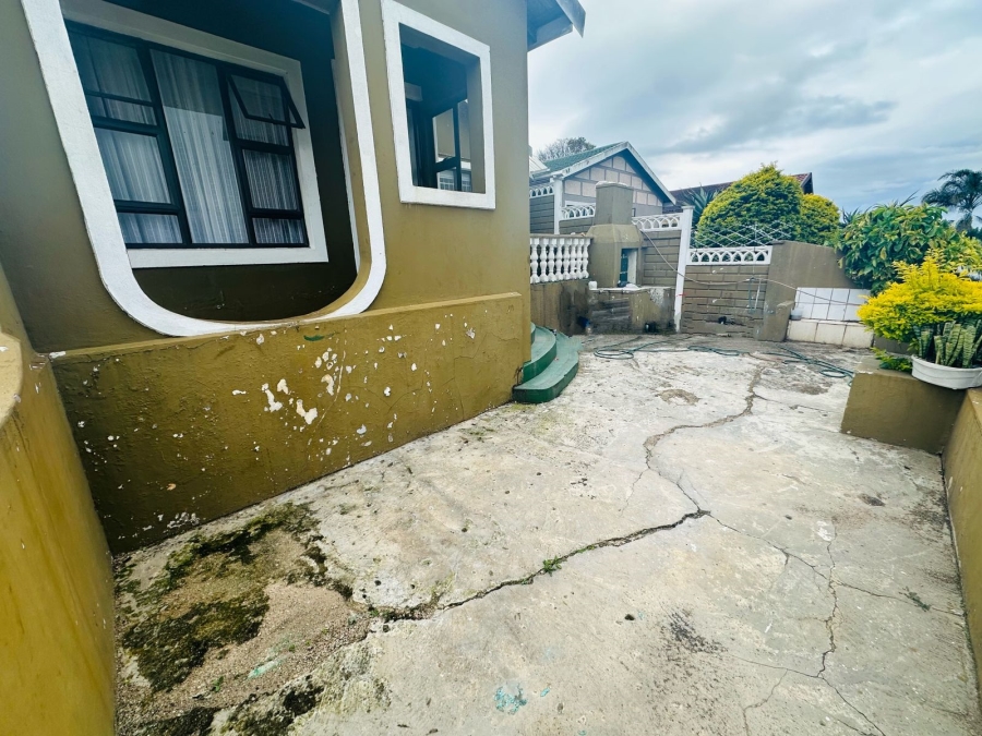 3 Bedroom Property for Sale in Glenwood KwaZulu-Natal