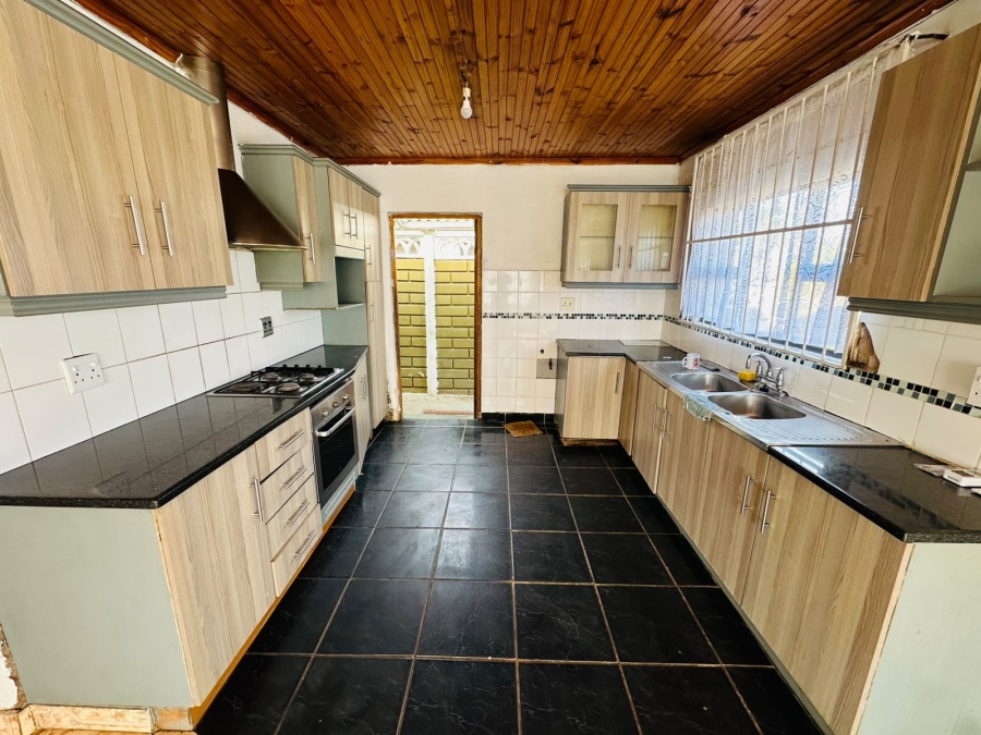 3 Bedroom Property for Sale in Glenwood KwaZulu-Natal