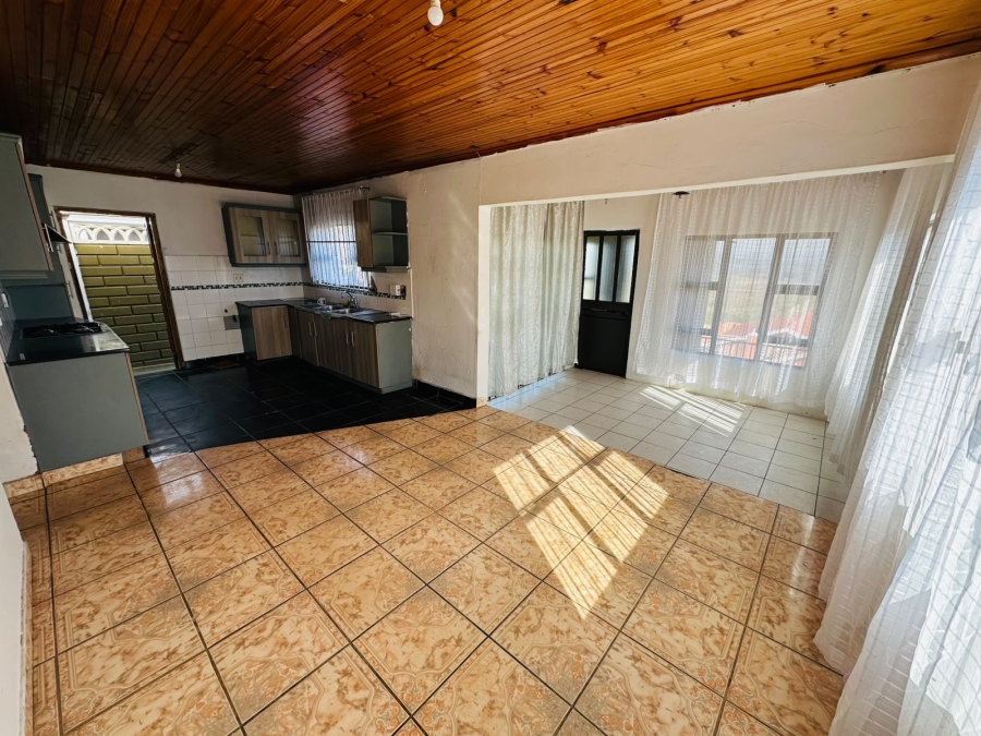 3 Bedroom Property for Sale in Glenwood KwaZulu-Natal