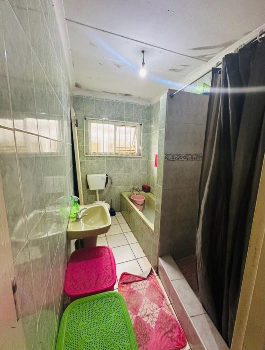 3 Bedroom Property for Sale in Glenwood KwaZulu-Natal