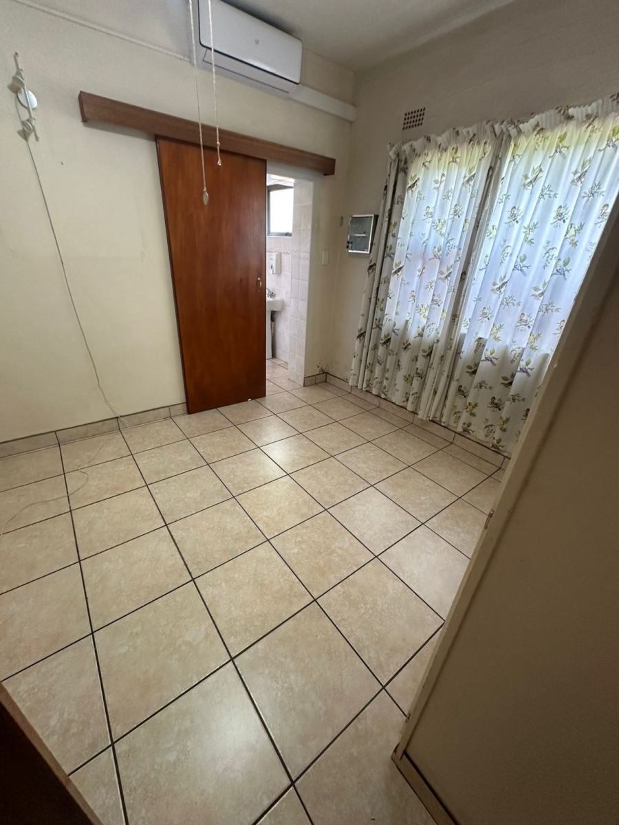 To Let 4 Bedroom Property for Rent in Montrose KwaZulu-Natal