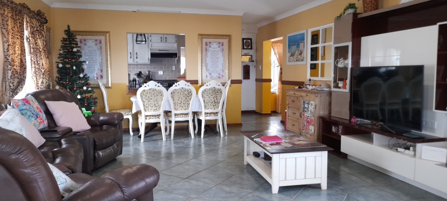 3 Bedroom Property for Sale in Uvongo KwaZulu-Natal