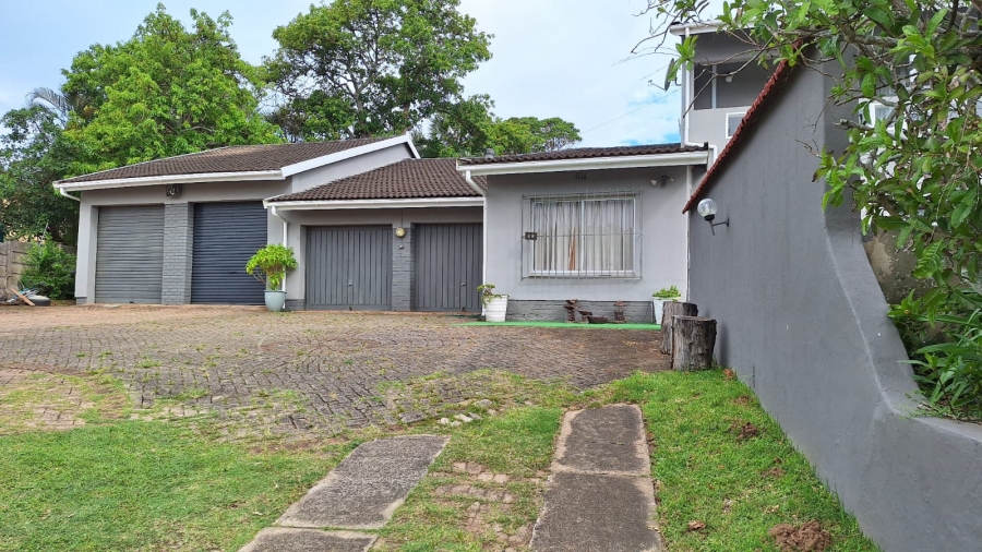 7 Bedroom Property for Sale in Uvongo KwaZulu-Natal