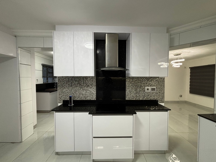 2 Bedroom Property for Sale in Glenwood KwaZulu-Natal