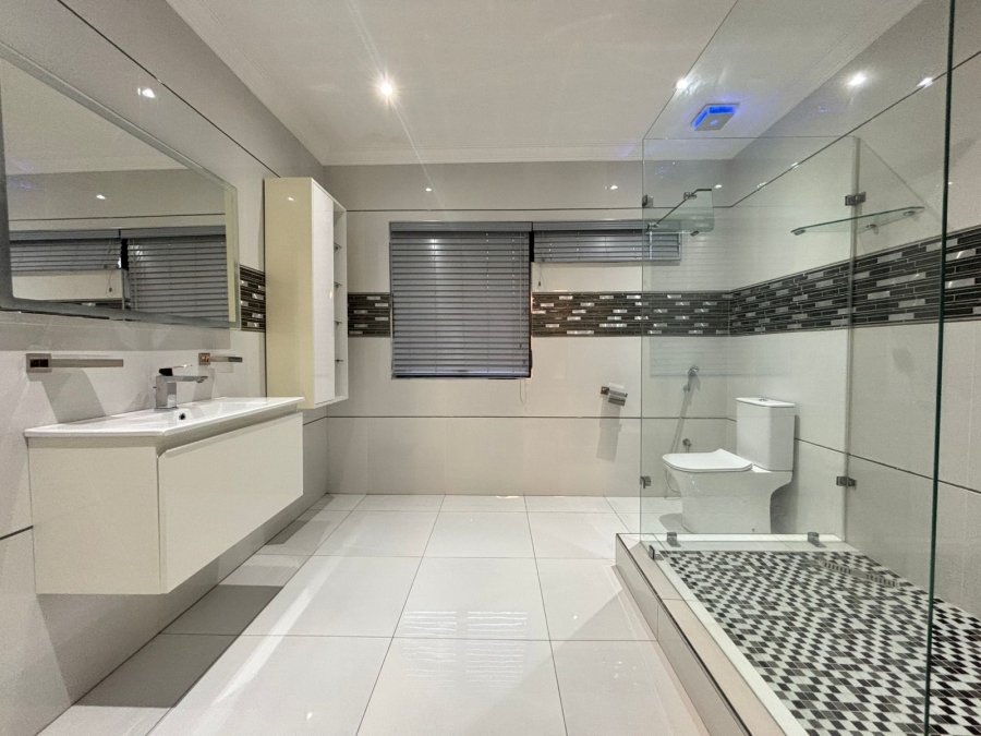 2 Bedroom Property for Sale in Glenwood KwaZulu-Natal