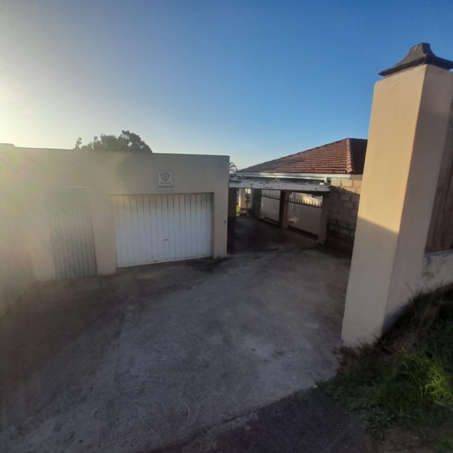 3 Bedroom Property for Sale in Ocean View KwaZulu-Natal