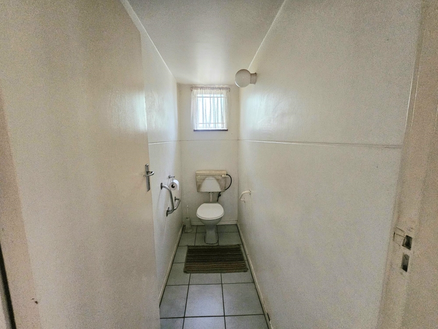 To Let 3 Bedroom Property for Rent in Montclair KwaZulu-Natal