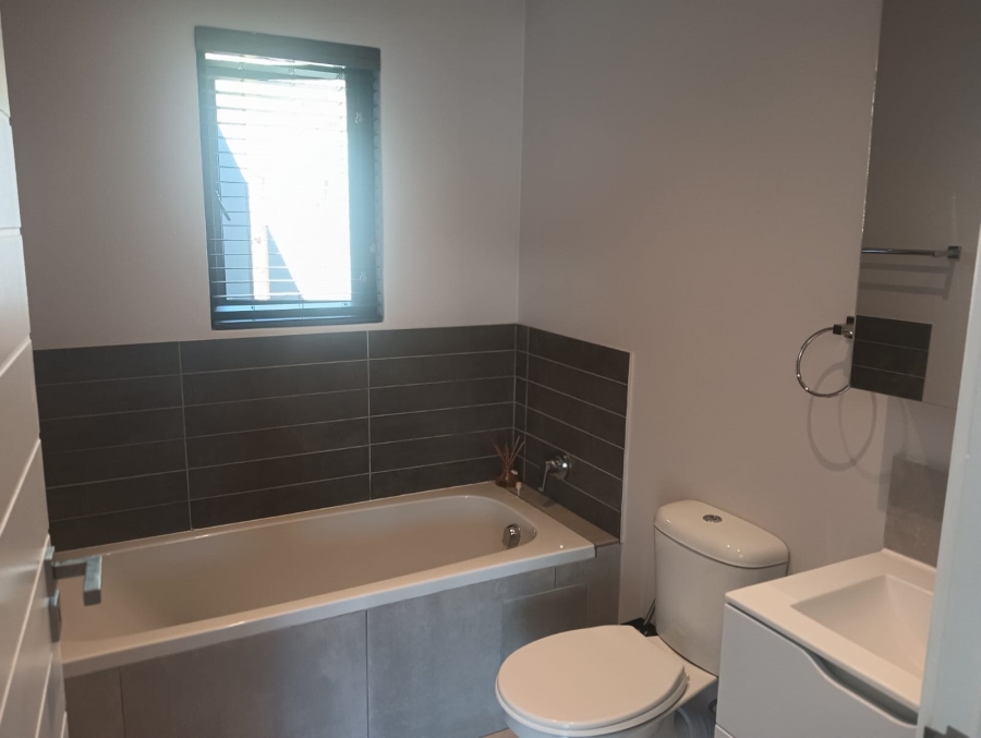 To Let 2 Bedroom Property for Rent in Hayfields KwaZulu-Natal