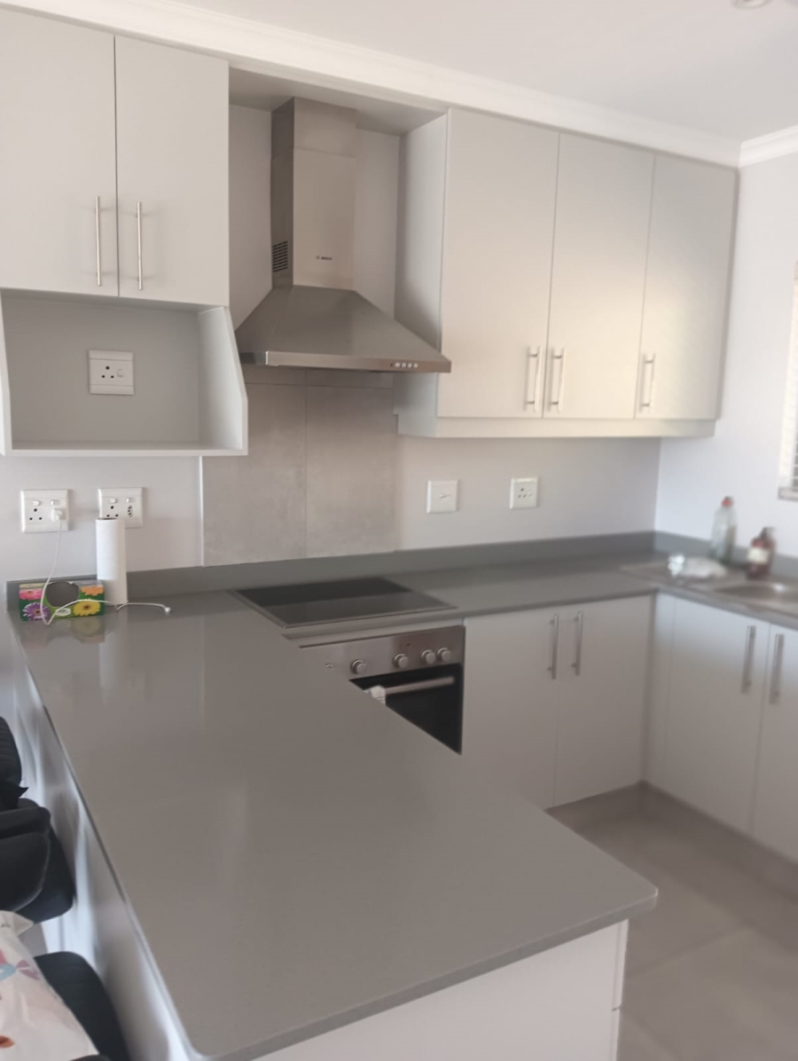 To Let 2 Bedroom Property for Rent in Hayfields KwaZulu-Natal