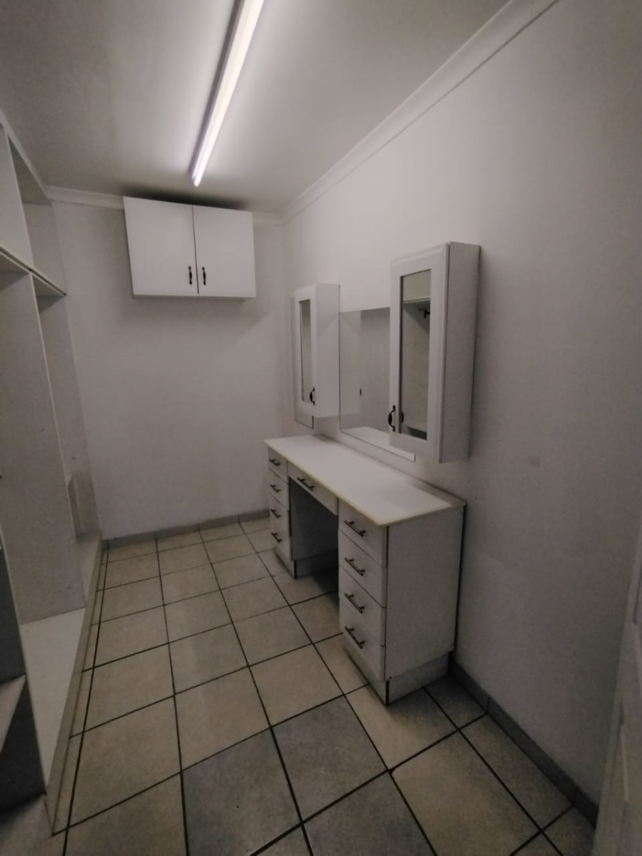 3 Bedroom Property for Sale in Riyadh KwaZulu-Natal