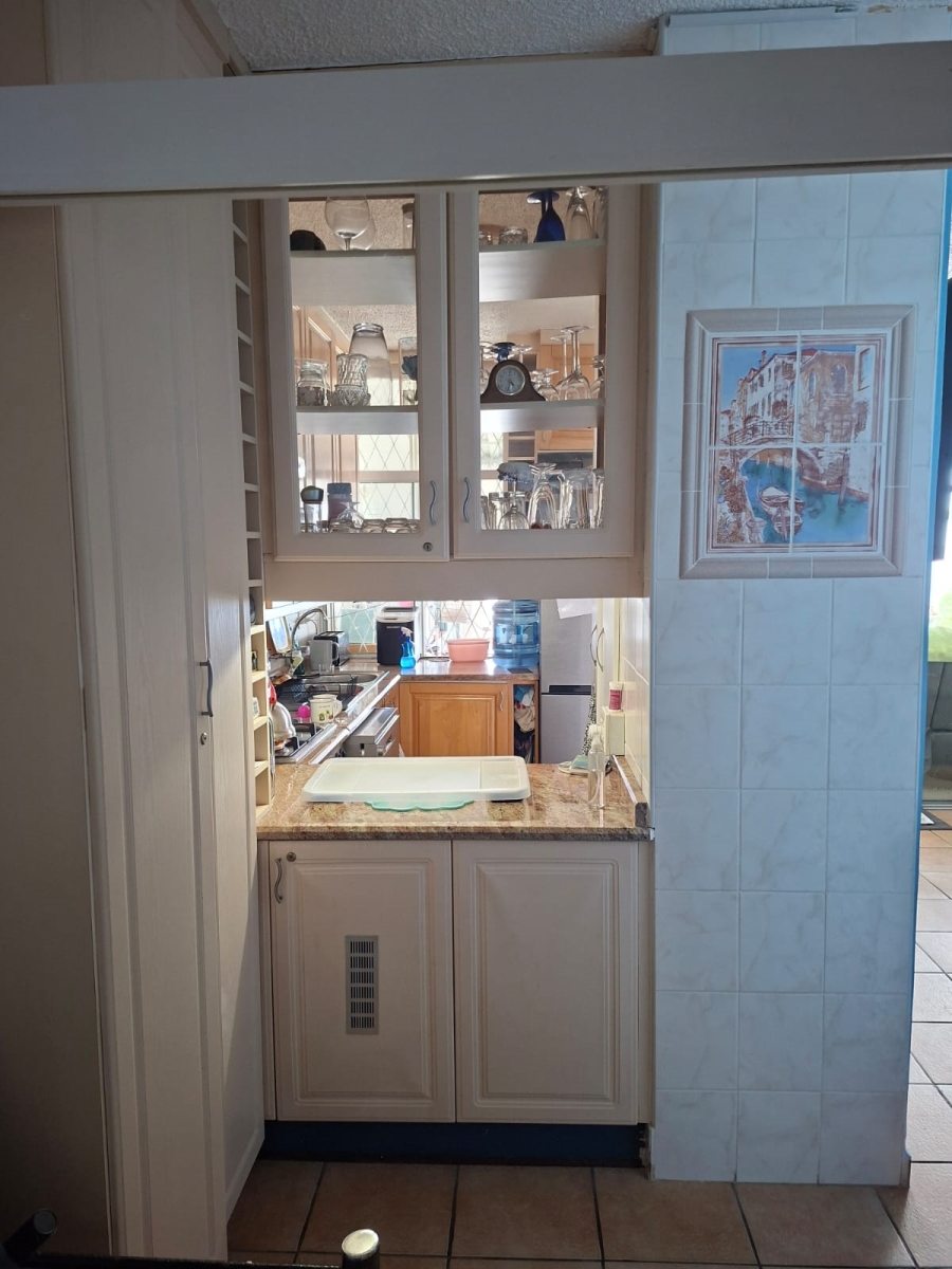 2 Bedroom Property for Sale in Manaba Beach KwaZulu-Natal