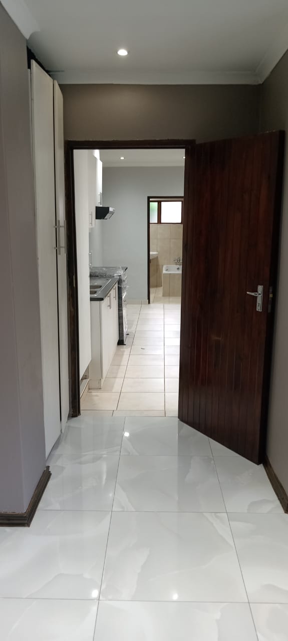 1 Bedroom Property for Sale in Glen Anil KwaZulu-Natal