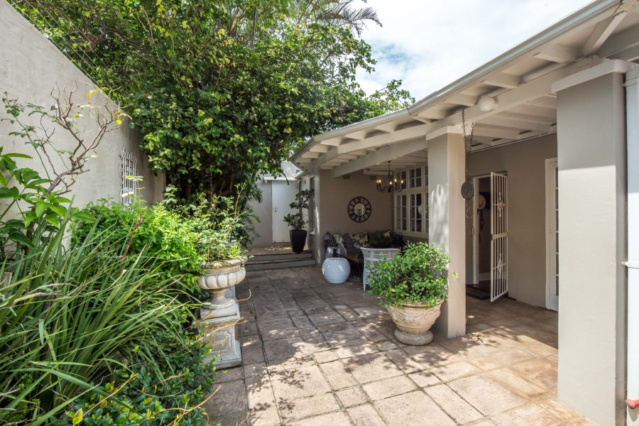 5 Bedroom Property for Sale in Glenwood KwaZulu-Natal