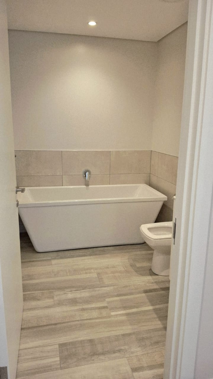 To Let 2 Bedroom Property for Rent in Umhlanga Ridge KwaZulu-Natal