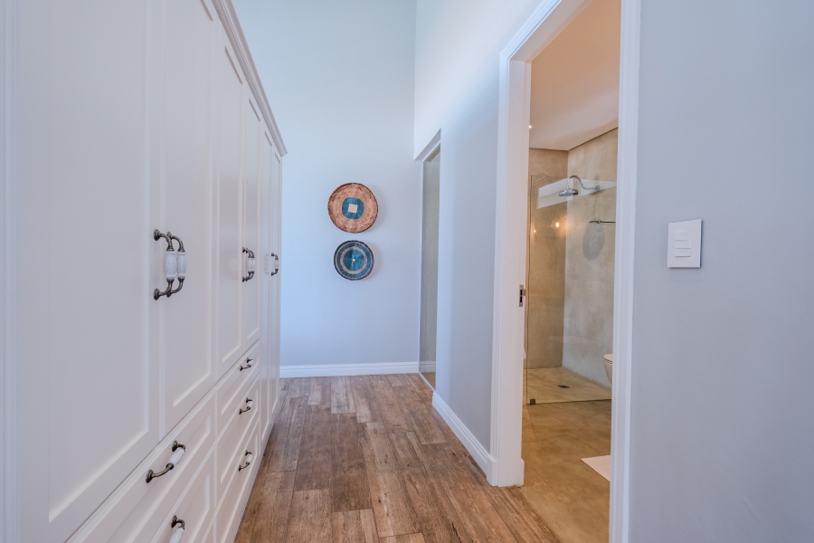 6 Bedroom Property for Sale in La Lucia KwaZulu-Natal