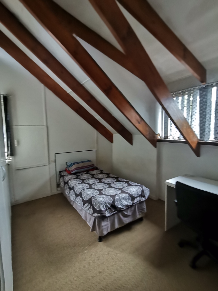 To Let 1 Bedroom Property for Rent in Westridge KwaZulu-Natal