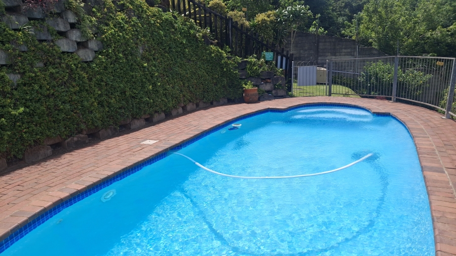 2 Bedroom Property for Sale in Amanzimtoti KwaZulu-Natal
