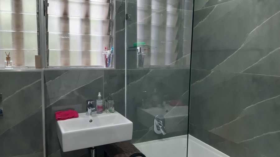 To Let 3 Bedroom Property for Rent in Amanzimtoti KwaZulu-Natal